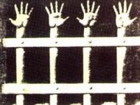 Ebu Gureyb ve Taci Cezaevlerine Baskın