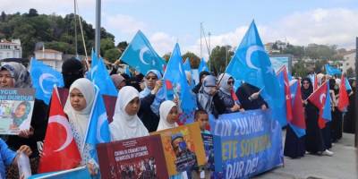 Urumçi katliamı, Çin'in İstanbul Başkonsolosluğu önünde protesto edildi