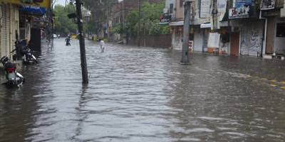 Pakistan'da muson yağmurları nedeniyle 13 kişi öldü