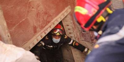 Fas'taki depremde enkaz altındakilere ulaşmak için zamana karşı yarış