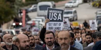 Türkiye’ye gelmesi beklenen Siyonist Blinken Ankara’da protesto edildi