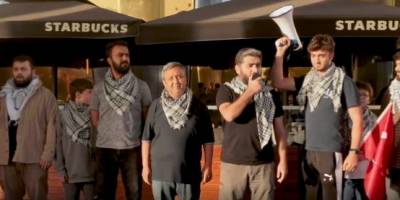 Muştu Gençlik, Starbucks’a boykot çağrısını bu defa Konya’da yaptı