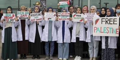 Doktorlar, katil İsrail saldırılarında Gazze'deki çocuk ölümlerine tepki gösterdi