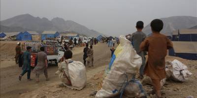 Pakistan ve İran'daki Afgan göçmenlerden ülkesine dönenlerin sayısı 500 bine yaklaştı