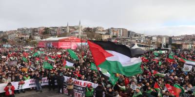 Üsküdar’da binler Gazze için yürüdü, Kudüs için haykırdı!
