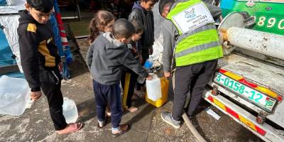 Özgür-Der Gazze'de su dağıttı