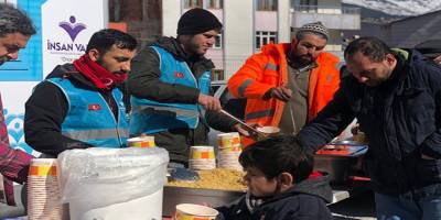 "Depremde en güçlü motivasyonumuz, Resulullah’ın (s) güzel örnekliğiydi..."