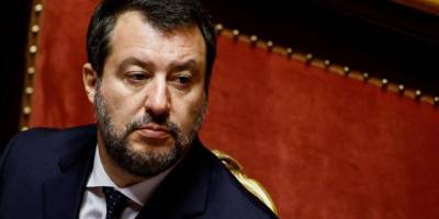 İtalya'da başörtüsü yasakçısı siyasetçiye tepki