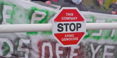 İngiltere'de Filistin yanlısı eylemciler silah fabrikalarını kuşattı