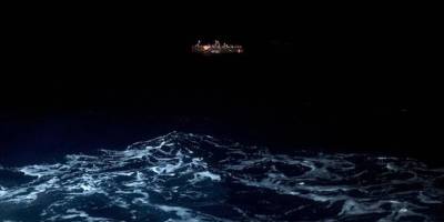 Atlantik Okyanusu'nda göçmenleri taşıyan tekne battı: 51 göçmen kayıp