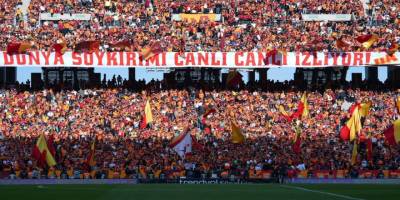 Galatasaray taraftarları: Susmak katliamı desteklemektir!