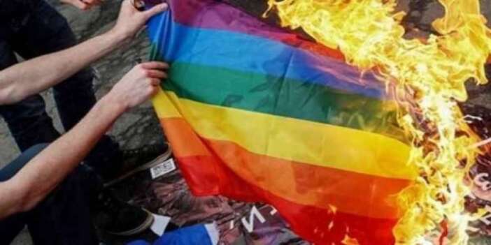 LGBT lobilerinin yoğun propagandası gençlerde kimlik karmaşasına yol açıyor