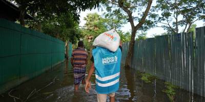 Sadece İnsan Derneği’nden Bangladeş’e sel yardımı