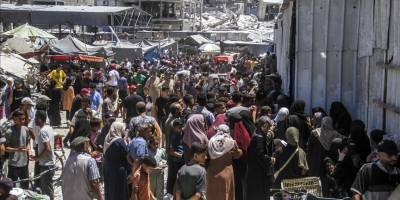 Gazze'nin kuzeyinde binlerce kişi Cibaliya Mülteci Kampı'nda mahsur kaldı