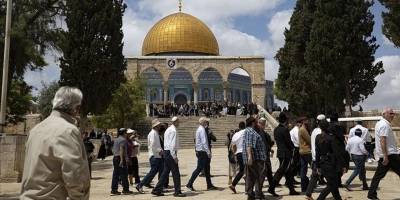 Yaklaşık 1400 fanatik Yahudi Mecid-i Aksa'ya baskın düzenledi