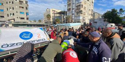 Özgür-Der, Gazze'de temiz su dağıtımına devam ediyor