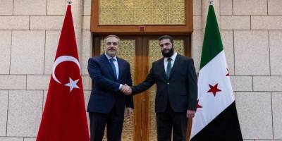 Dışişleri Bakanı Hakan Fidan, Suriye devrim lideri Ahmed el-Şaraa ile görüştü