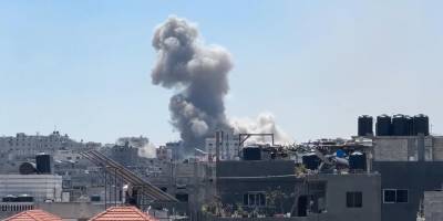 Katil İsrail Gazze'de okulu vurdu: 40 yaralı