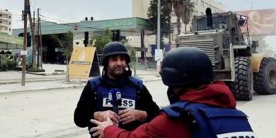 İşgal rejimi Batı Şeria'da Anadolu Ajansı muhabirlerinin üzerine iş makinelerini sürdü