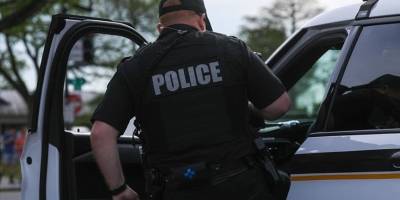 Trump 2020'de bir siyahiyi öldürmekten hüküm giyen 2 eski polis memurunu affetti