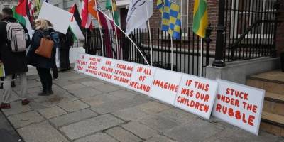 İrlanda'da "Filistin için İşgal Altındaki Topraklar Yasa Tasarısı" nöbeti