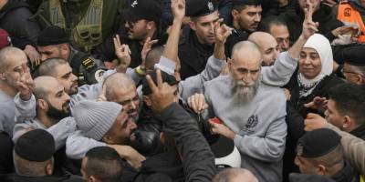 Filistinli esirler işgal hapishanelerinde gördükleri eziyeti anlattı