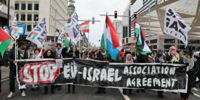 Brüksel'de toplanan 15 bin kişi Filistin için yürüdü