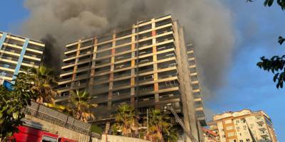 Antalya'da tadilat halindeki otelde yangın