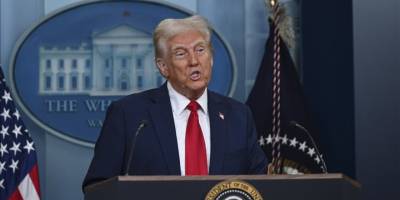 Trump, AB'ye de gümrük vergisi uygulayacaklarını açıkladı