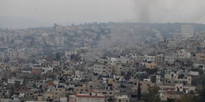 İşgalci İsrail, binlerce Filistinlinin Cenin Mülteci Kampı'na girişini engelledi