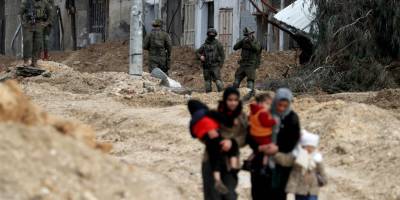 İşgalci İsrail'in saldırdığı Batı Şeria'da Filistinlilerin sürgünü devam ediyor