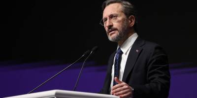 "Dezenformasyon arttıkça bilgiden ve doğrudan uzaklaşılıyor!"