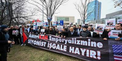 Emperyalist Trump, ABD'nin Ankara Büyükelçiliği önünde protesto edildi