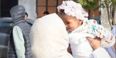 Filistinliler, ebeveynleri kayıp olan Gazzeli bebekleri evlat ediniyor