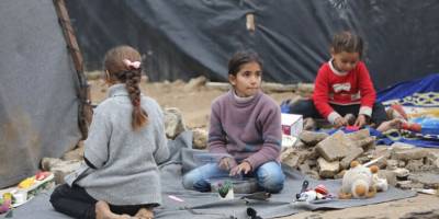 Gazze'nin dul kalan kadınları çocuklarına bakmak için mücadele ediyor