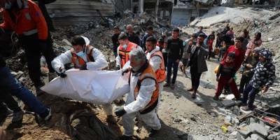 Katil İsrail'in ateşkesi ihlal ederek Gazze'nin güneyine düzenlediği saldırılarda 3 Filistinli öldü