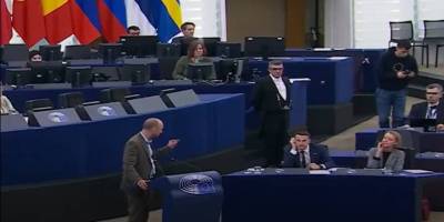 Belçikalı AP Milletvekili Marc Botenga’ndan insanlıktan nasibini alamamış topluluğa ders 