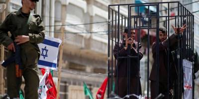 9 bin 500 Filistinli, Ramazan Bayramı'nı işgal zindanlarında geçiriyor