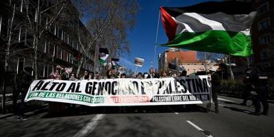 Madrid'de İsrail ve ABD büyükelçilikleri önünde Filistin'e destek gösterisi düzenlendi  