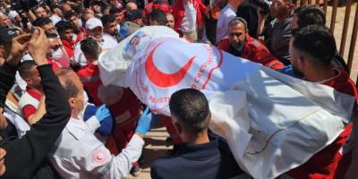 Yardım ve sağlık çalışanlarının hedef alınması Gazze'de protesto edildi