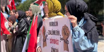 Kâtip Çelebi Üniversitesi’nde Gazze eylemi