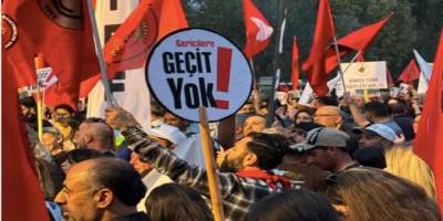 Başörtüsü KKTC’yi böldü: Cumhurbaşkanı Ersin Tatar ile eşi karşı karşıya  