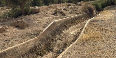Batı Şeria'nın en önemli su kaynağı Filistinlileri yerinden etmek için kasten kurutuldu