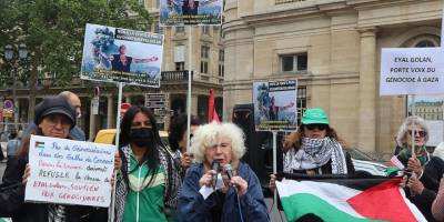 Paris'te göstericiler, İsrailli şarkıcı Golan'ın Fransa konserinin iptal edilmesini istedi