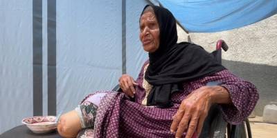 Nekbe'yi yaşayan Filistinli kadın, 2025'te Gazze'deki soykırımda ayağını kaybetti