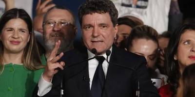 Romanya seçimlerinde favori gözüken aşırı sağcı aday kaybetti