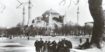 Darülfünun İlahiyat Fakültesi nasıl kapatıldı?