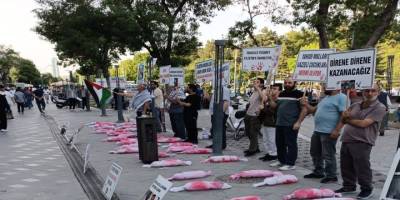 Soykırımcı İsrail Konya'da protesto edildi