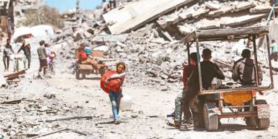 Batı Şeria'da yıkım Gazze'de katliam