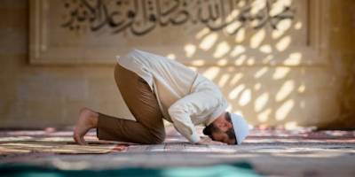 İyi müslümanlar olmaya özen göstermeliyiz